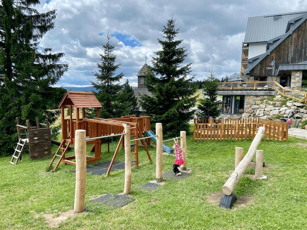 Erlebachova Bouda, Hotel - Resort Svaty Frantisek Špindlerŭv Mlýn Kültér fotó