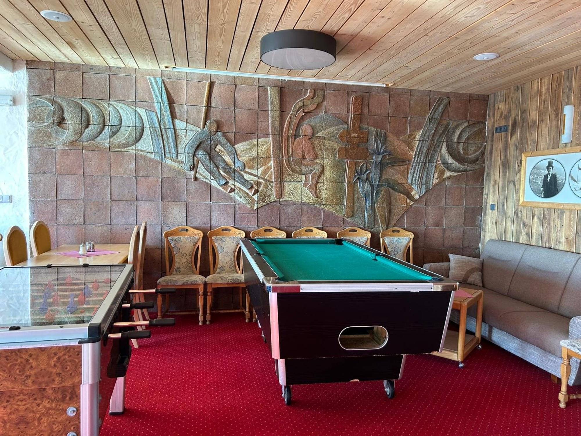 Erlebachova Bouda, Hotel - Resort Svaty Frantisek Špindlerŭv Mlýn Kültér fotó
