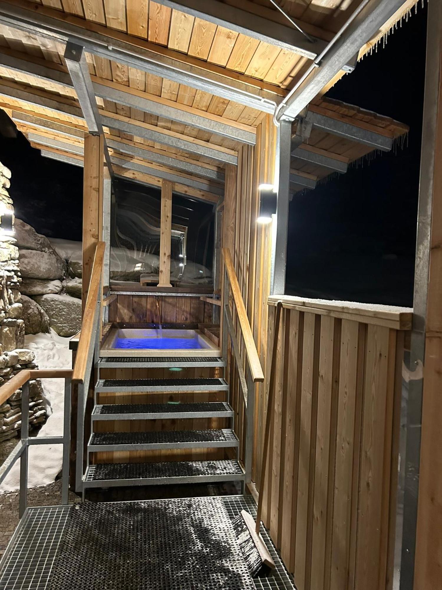 Erlebachova Bouda, Hotel - Resort Svaty Frantisek Špindlerŭv Mlýn Kültér fotó